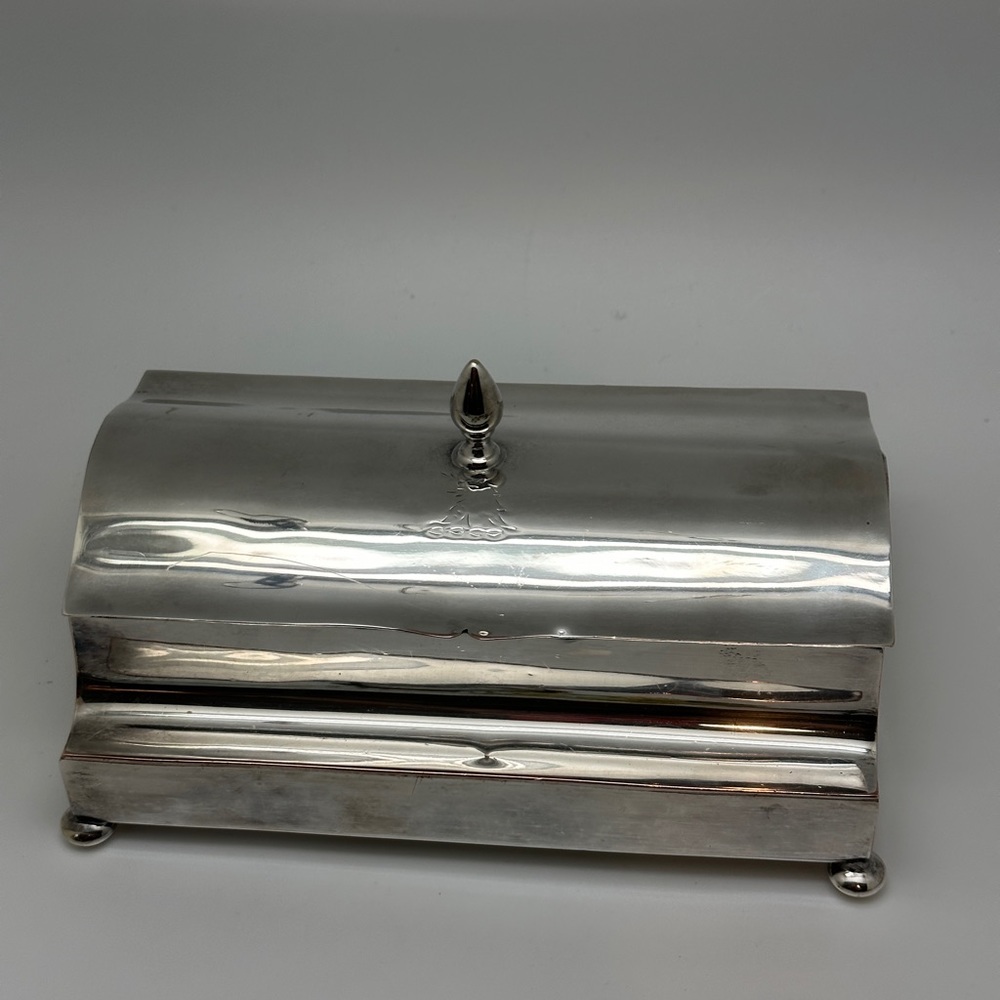 Antique Silverplate Double Inkwell Inkstand Desk Set.